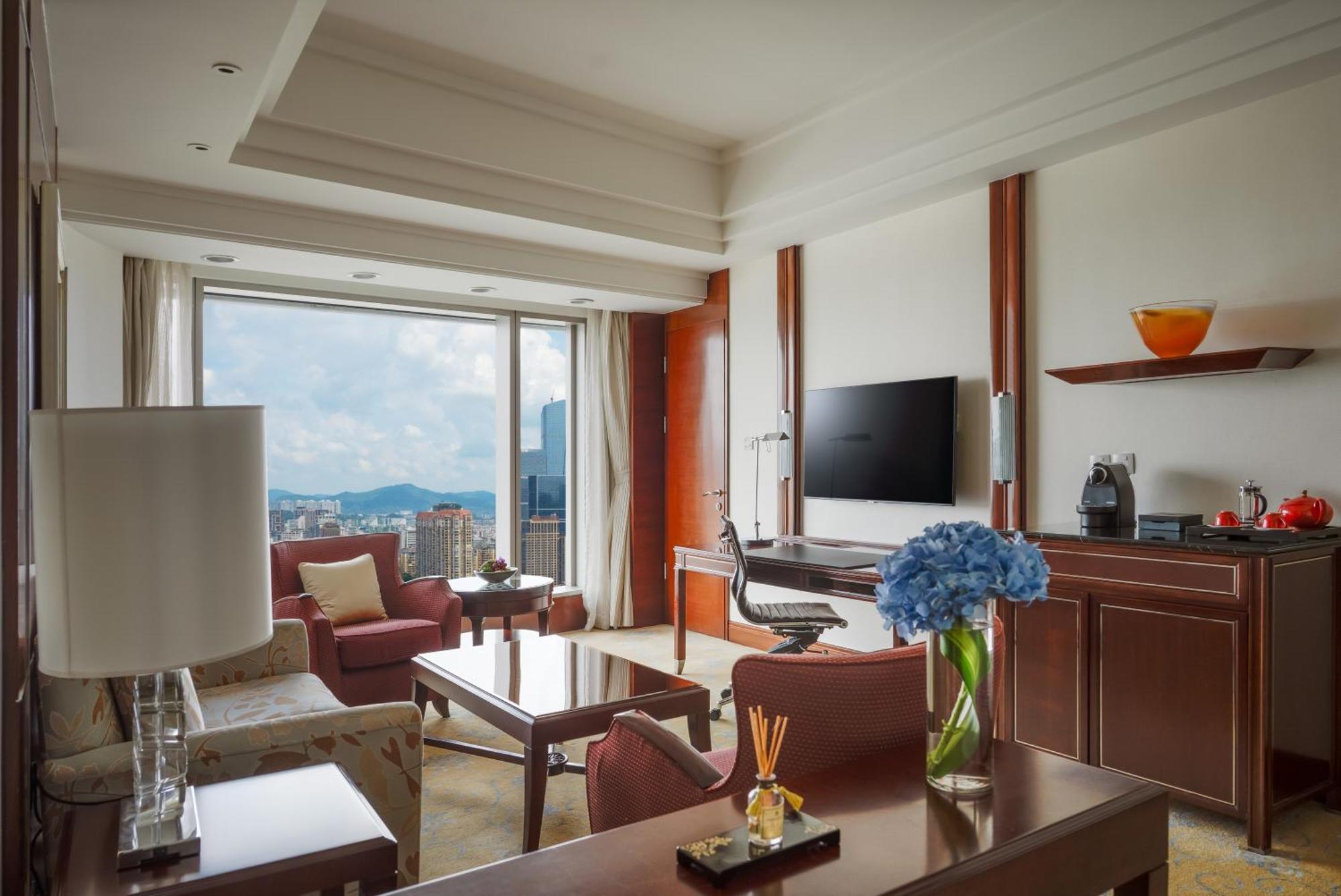 Shangri-La Guangzhou-3 Minutes By Walking To Canton Fair Complex Екстериор снимка